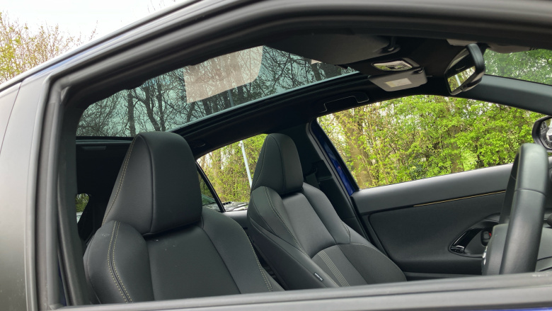 Toyota Yaris Cross 1.5 Hybrid Dynamic AWD 5dr CVT Hybrid Estate